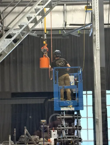Controlled testing conducted at the Gravitec Systems fall-protection training and testing facility.
